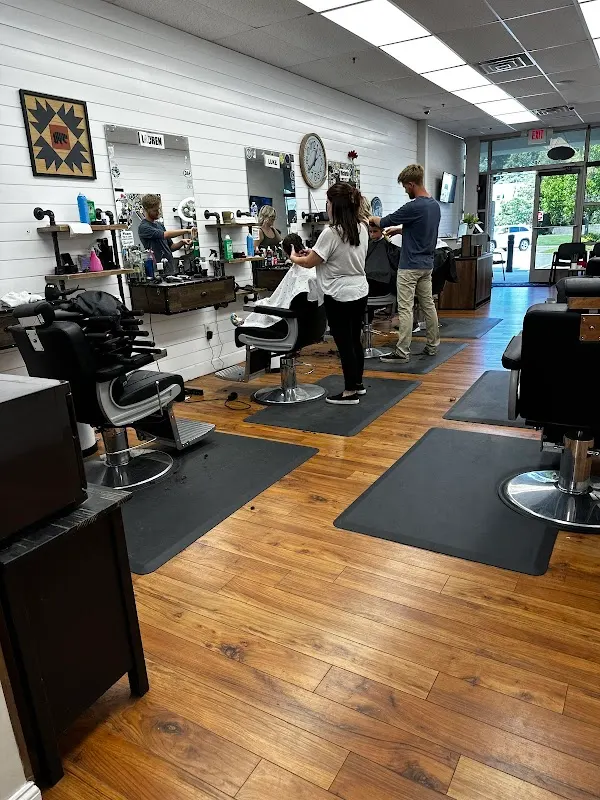 Parker's Barber Shop — Barber shop in Collegeville